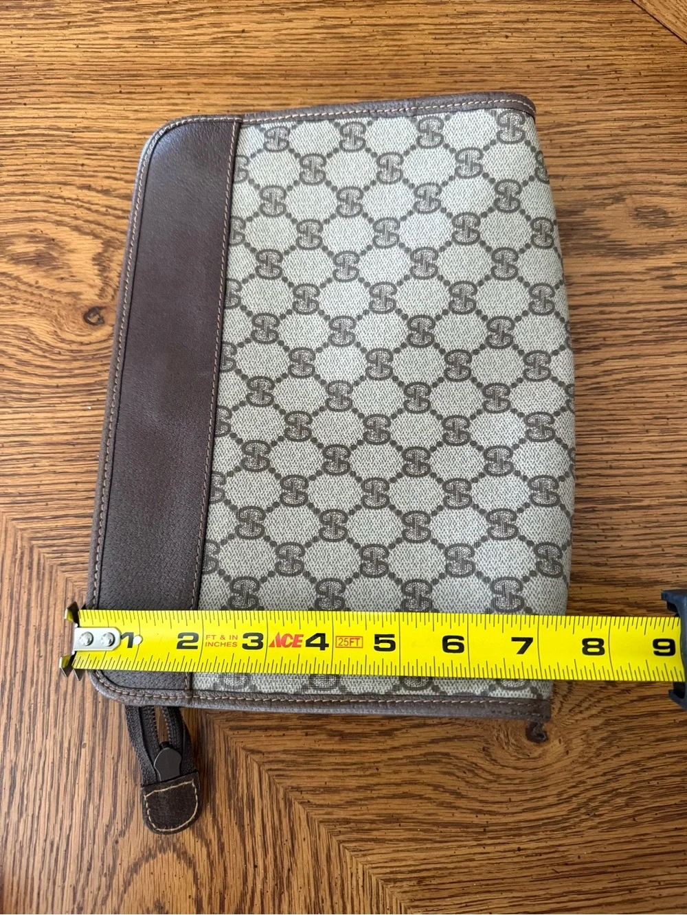 Gucci essentials toiletry